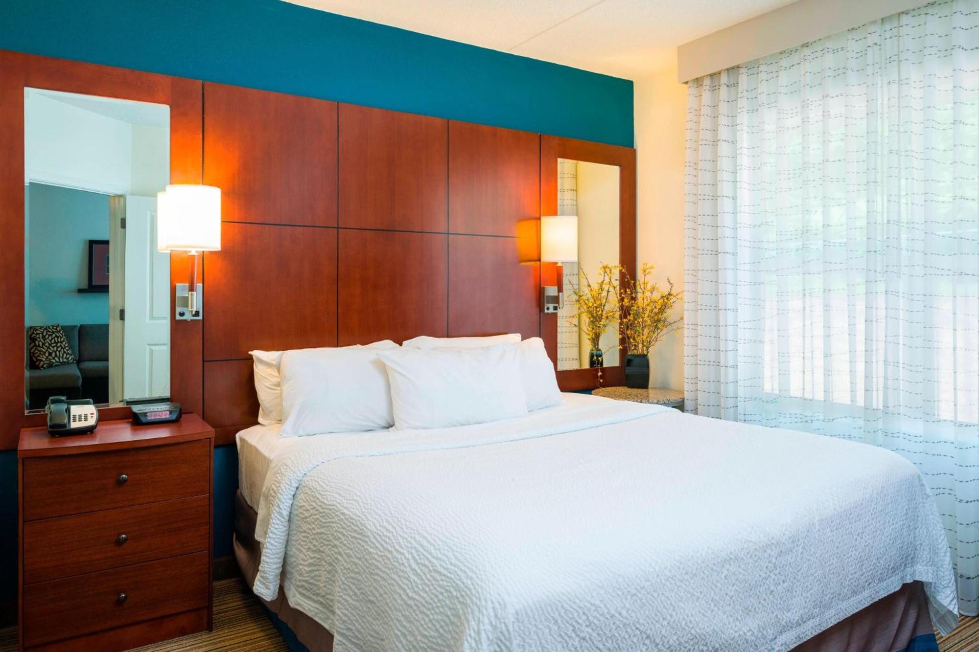 Residence Inn By Marriott Philadelphia Лангхорн Екстериор снимка